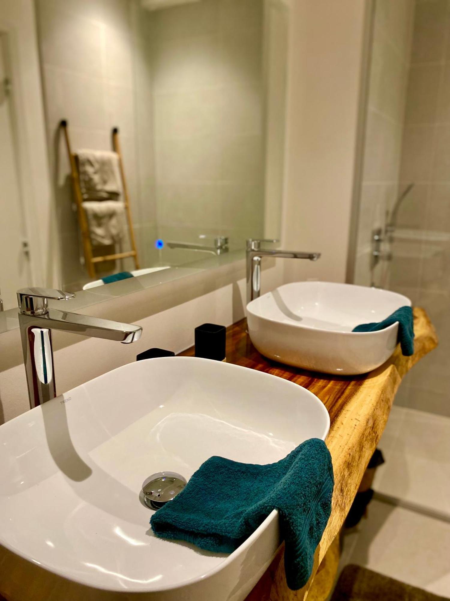 Villa Te Ura Beach Paea Екстер'єр фото